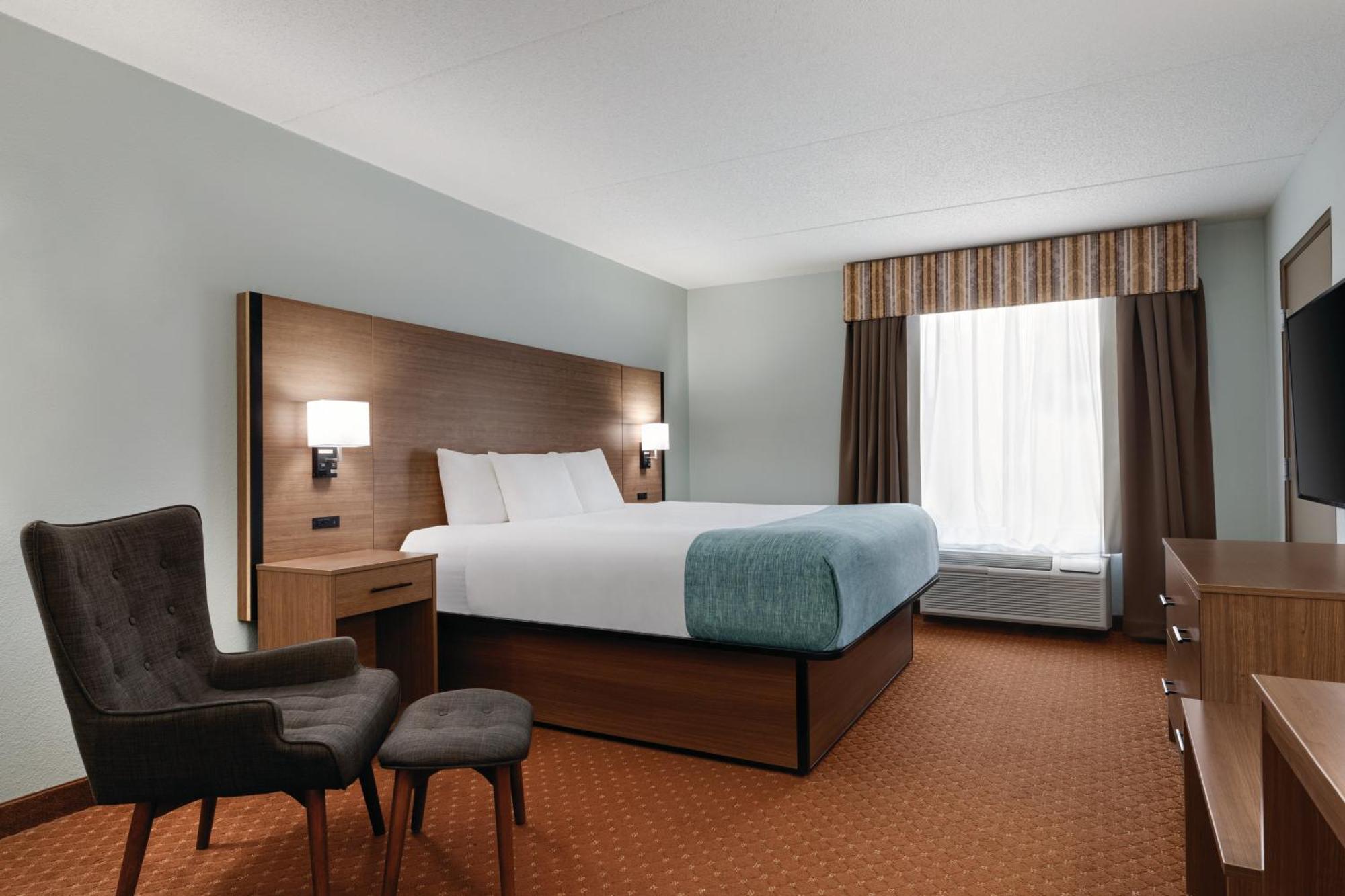 Wingate By Wyndham Louisville East Екстериор снимка
